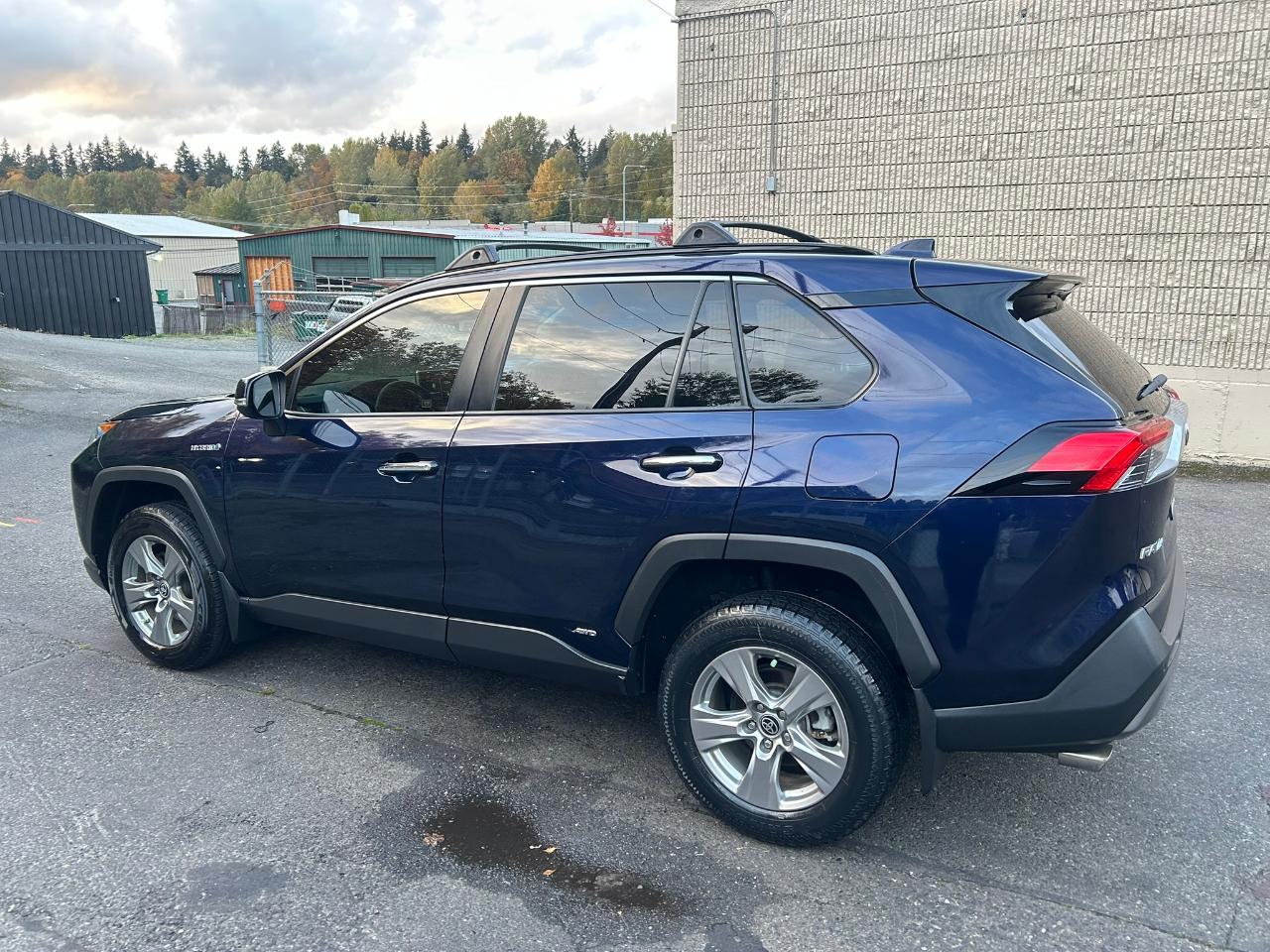 Toyota RAV4 Hybrid Limited AWD 2021