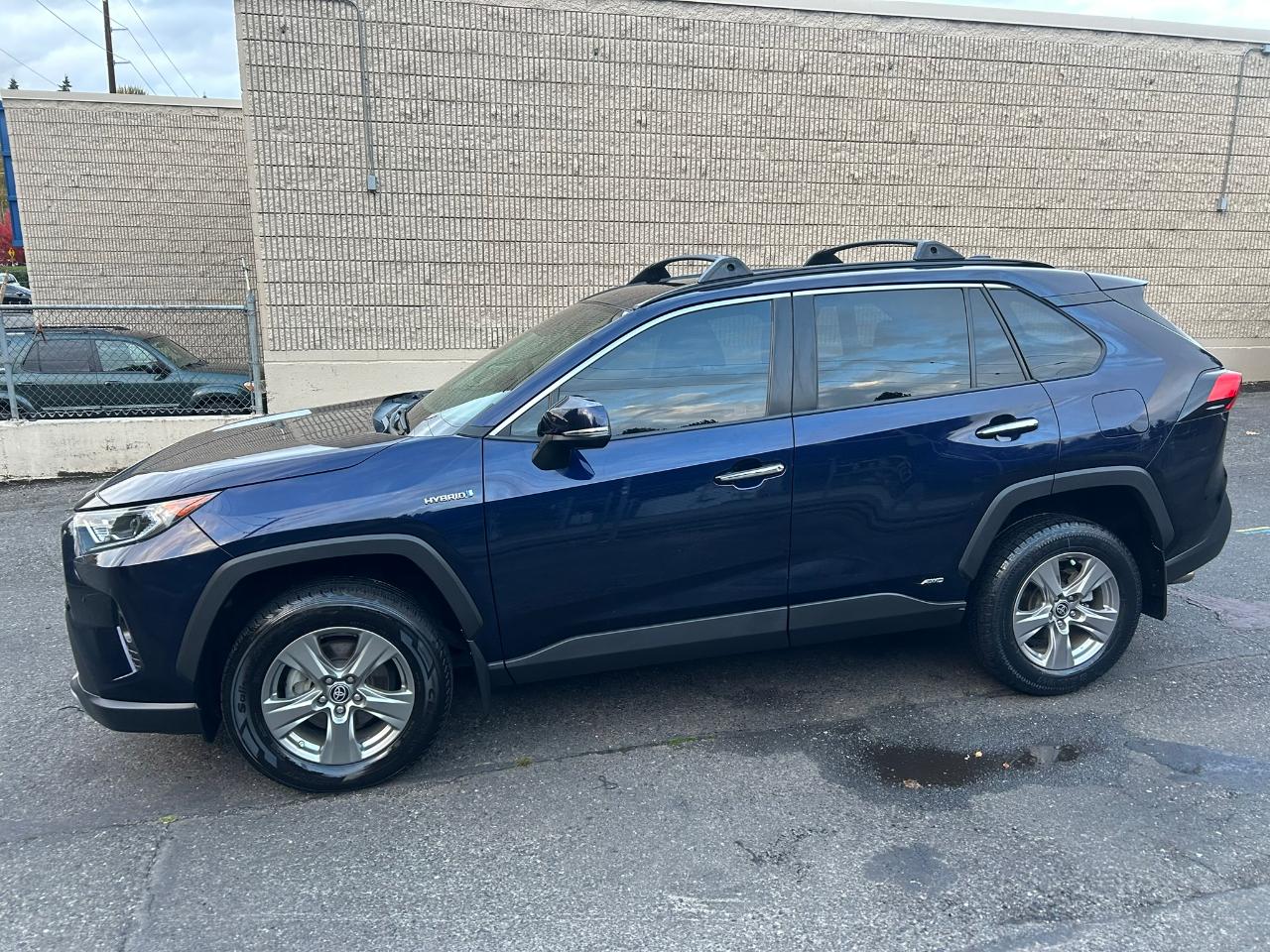 Toyota RAV4 Hybrid Limited AWD 2021