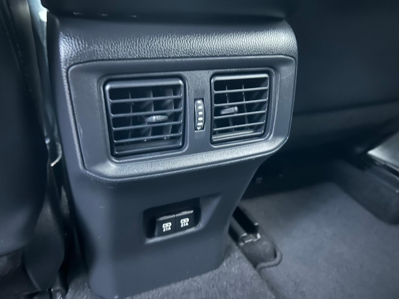 Toyota RAV4 Hybrid Limited AWD 2021