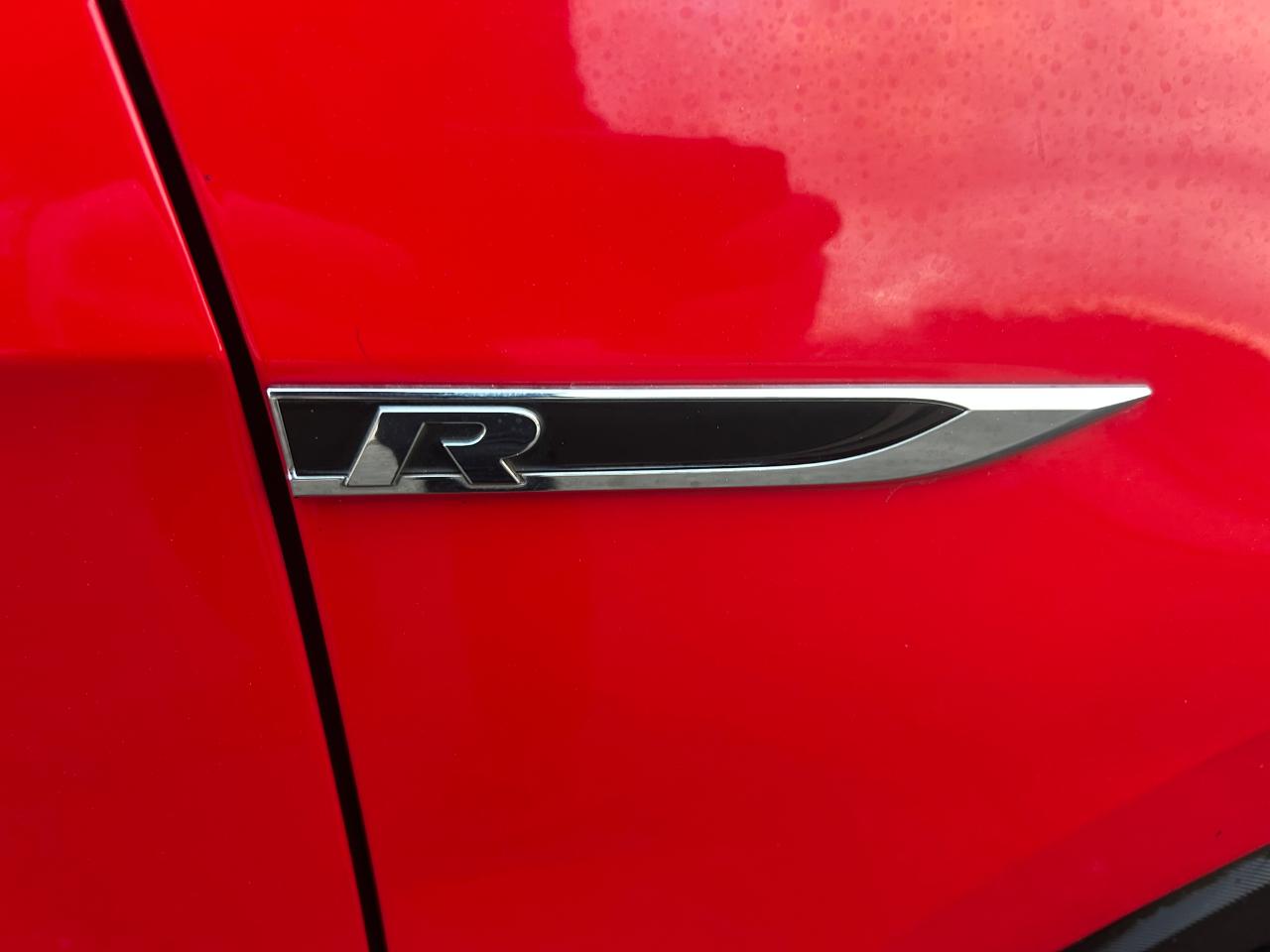 Volkswagen Golf R DCS and Navigation 7A 2019