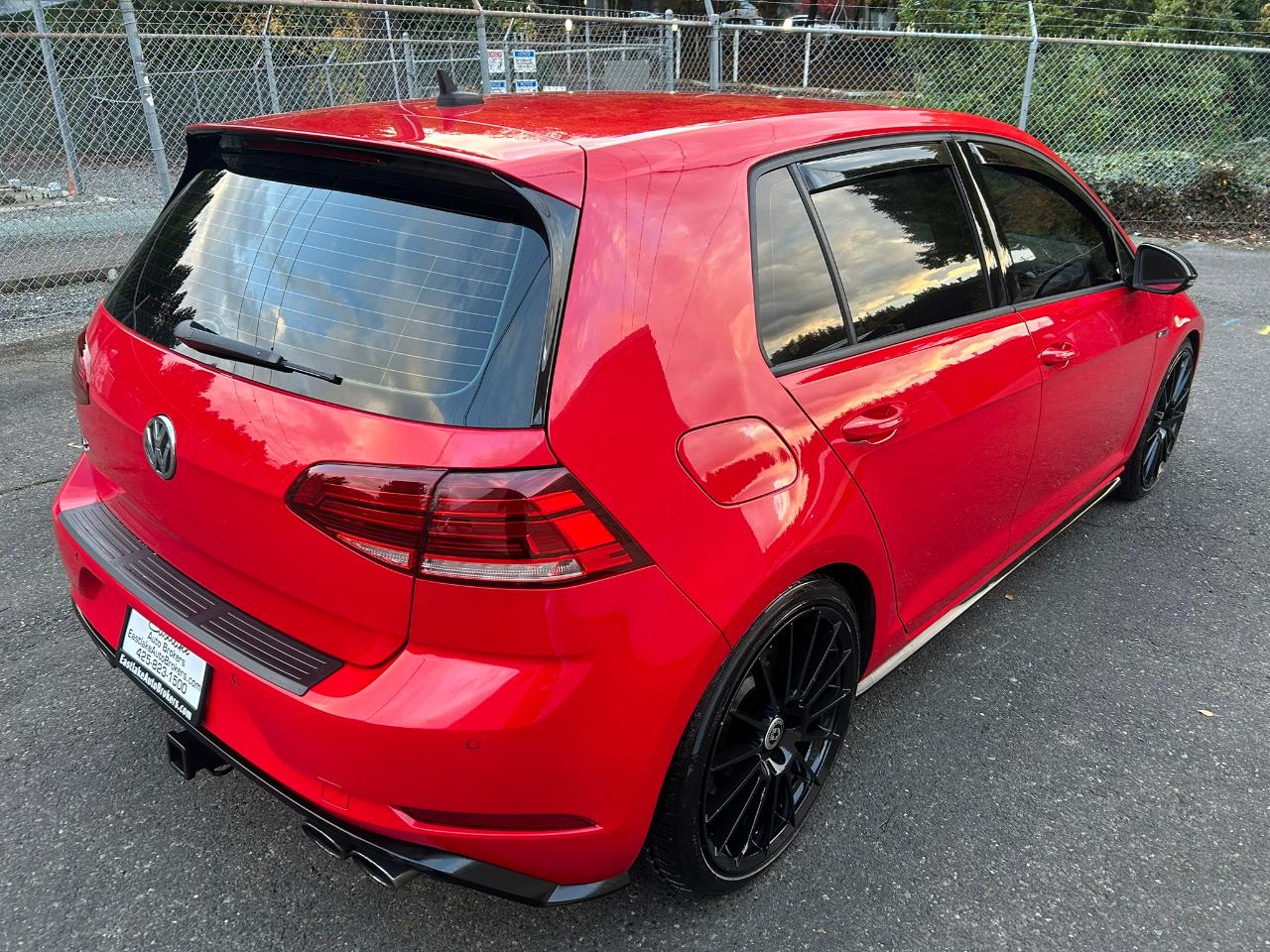 Volkswagen Golf R DCS and Navigation 7A 2019
