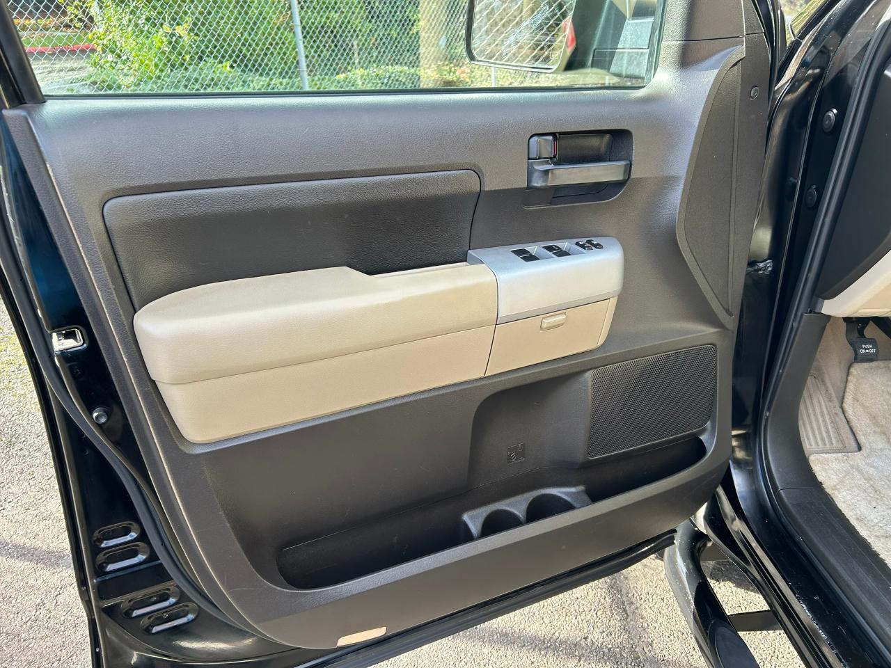 Toyota Tundra SR5 Double Cab LB 6AT 4WD 2007