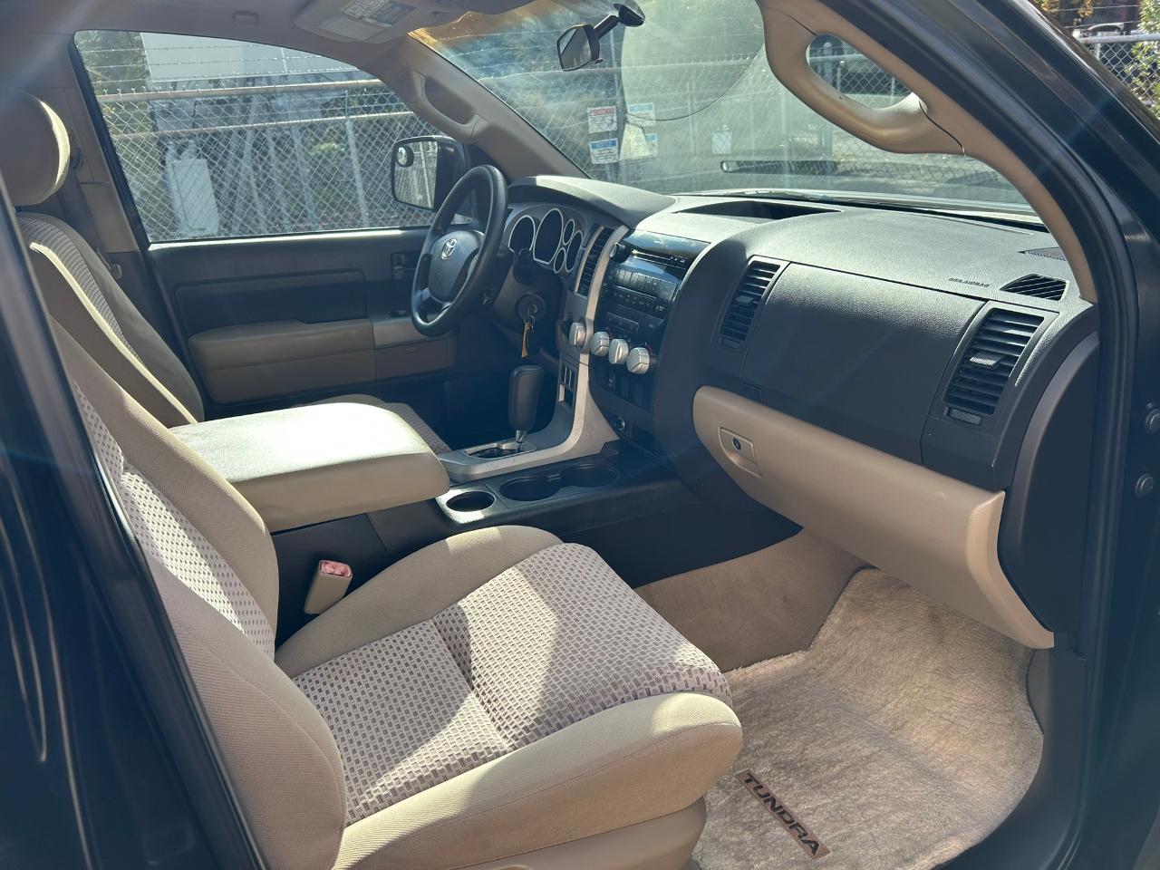 Toyota Tundra SR5 Double Cab LB 6AT 4WD 2007