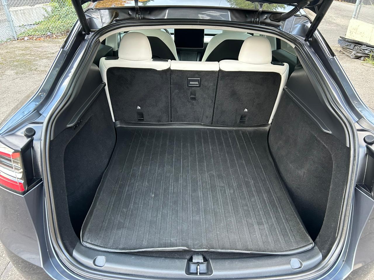 Tesla Model Y Performance 2023