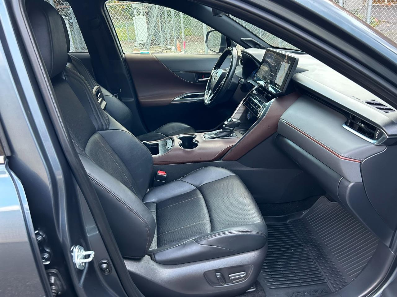 Toyota Venza Limited 2021