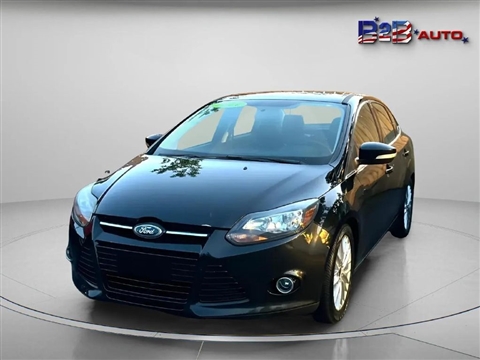 2014 Ford Focus Titanium Sedan