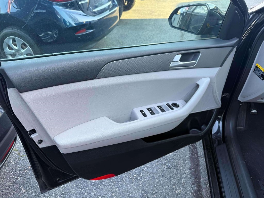 Hyundai Sonata SE 2015