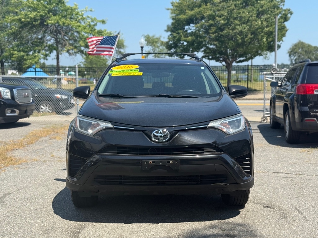 Toyota RAV4 LE AWD 2016