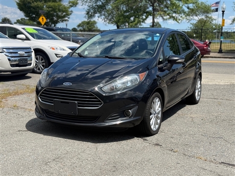 2014 Ford Fiesta SE Sedan