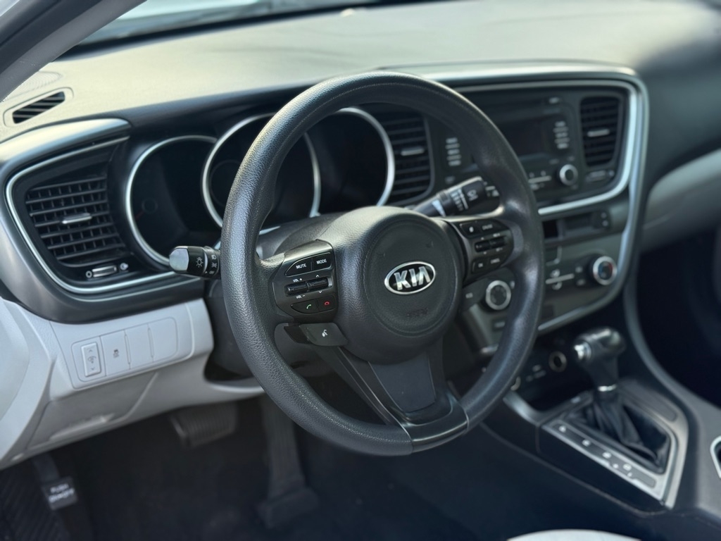 Kia Optima LX 2015