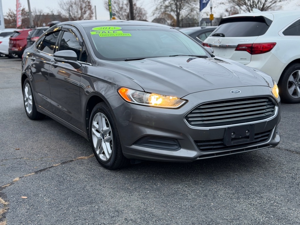 Ford Fusion SE 2013