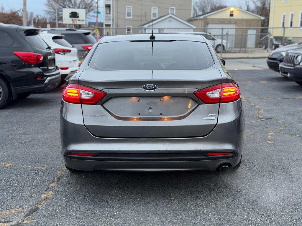 Ford Fusion SE 2013