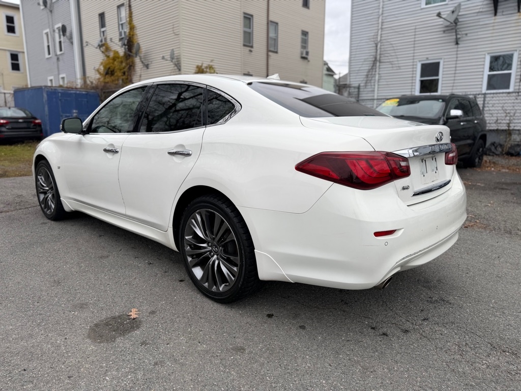 Infiniti Q70 3.7 AWD 2015