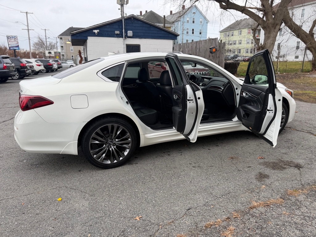 Infiniti Q70 3.7 AWD 2015