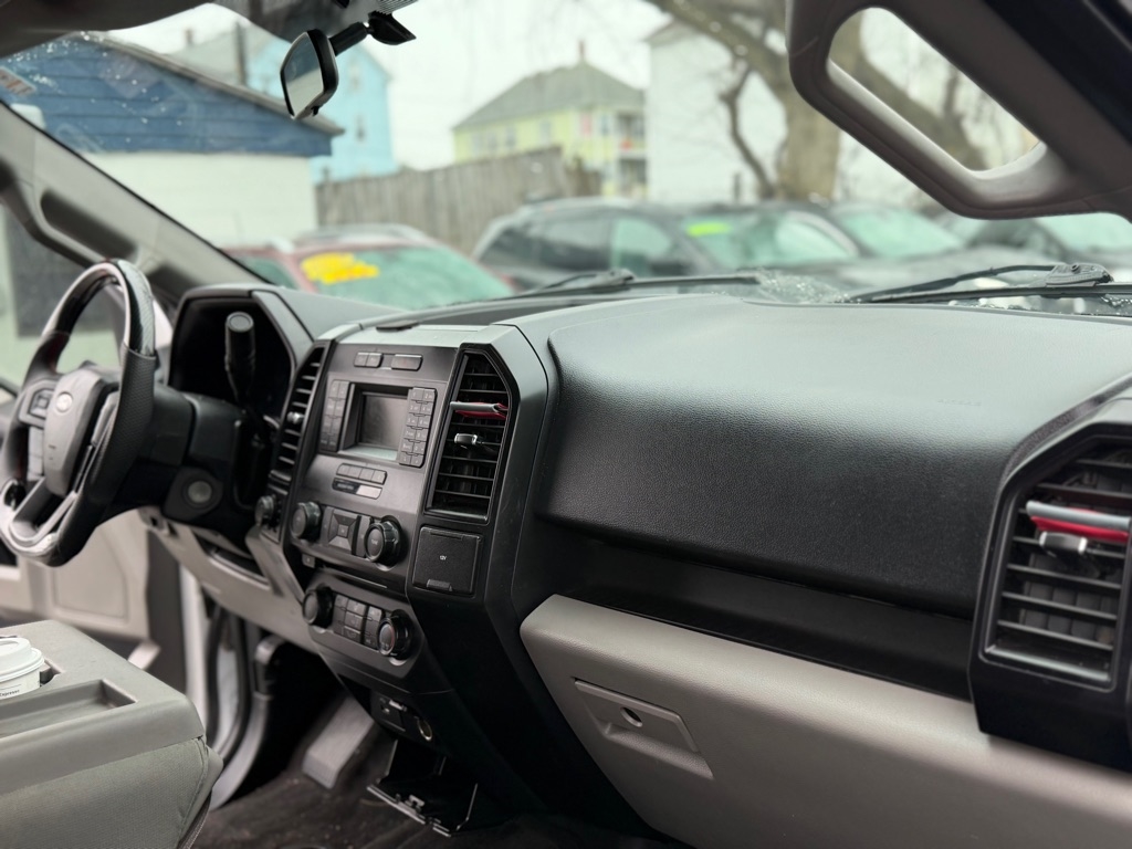 Ford F-150 XL SuperCrew 6.5-ft. Bed 4WD 2017