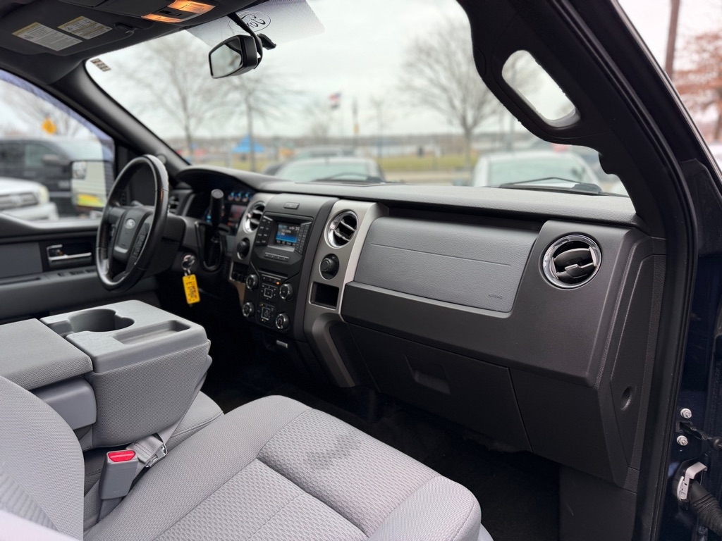 Ford F-150 XL SuperCab 8-ft. Bed 4WD 2013