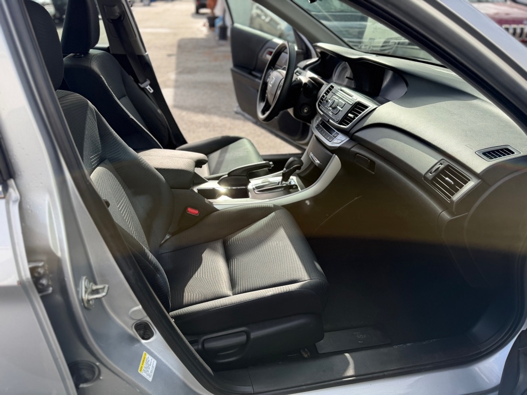 Honda Accord LX Sedan CVT 2015