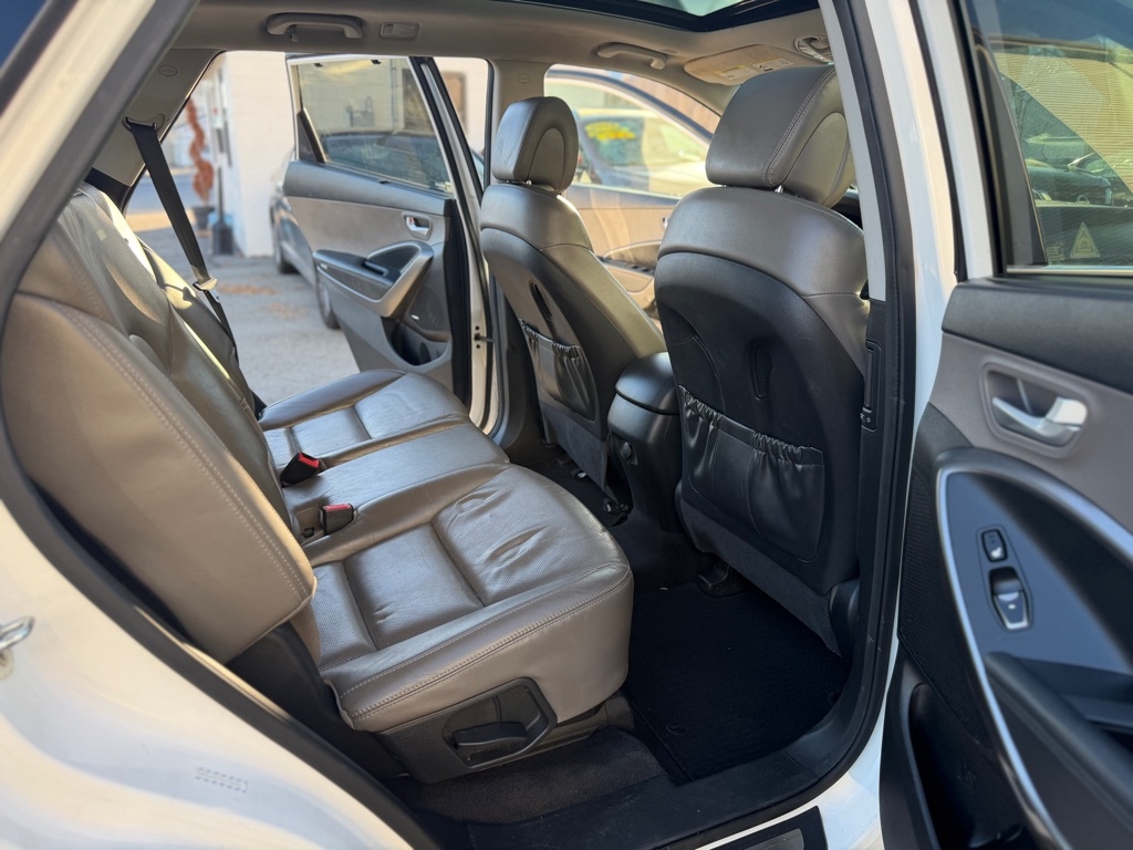 Hyundai Santa Fe SE w/Ultimate Package AWD 2016