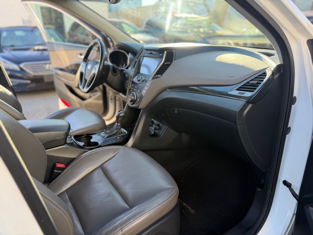 Hyundai Santa Fe SE w/Ultimate Package AWD 2016