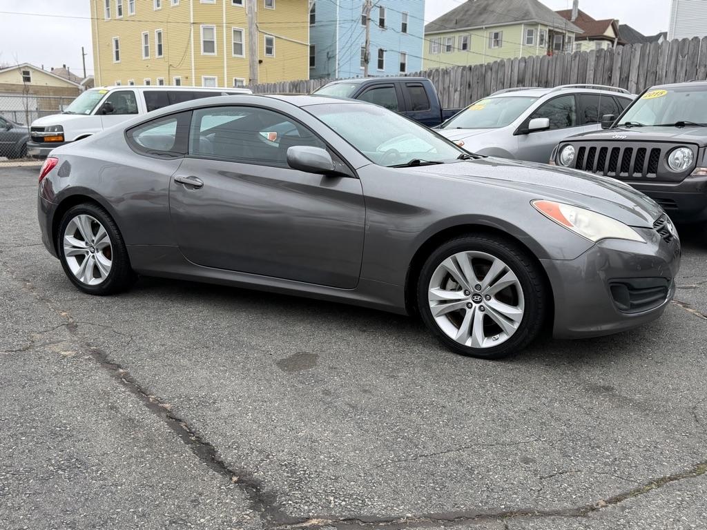 Hyundai Genesis Coupe 2.0T Manual 2010
