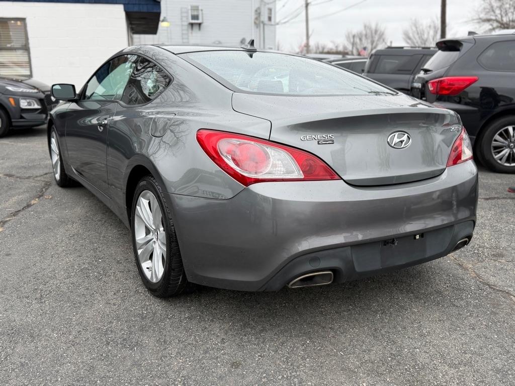 Hyundai Genesis Coupe 2.0T Manual 2010