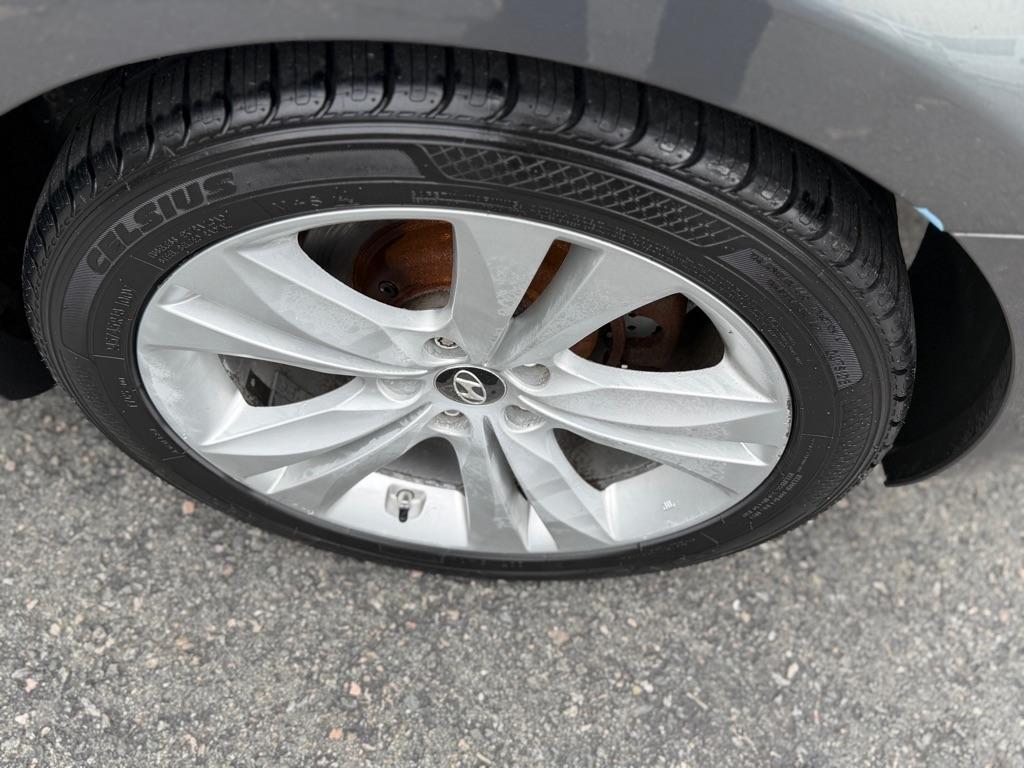 Hyundai Genesis Coupe 2.0T Manual 2010