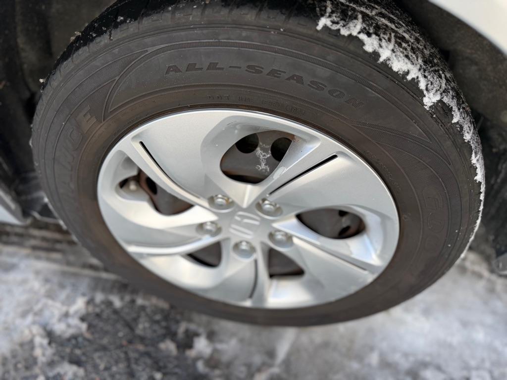 Honda Civic LX Sedan 5-Speed AT 2013