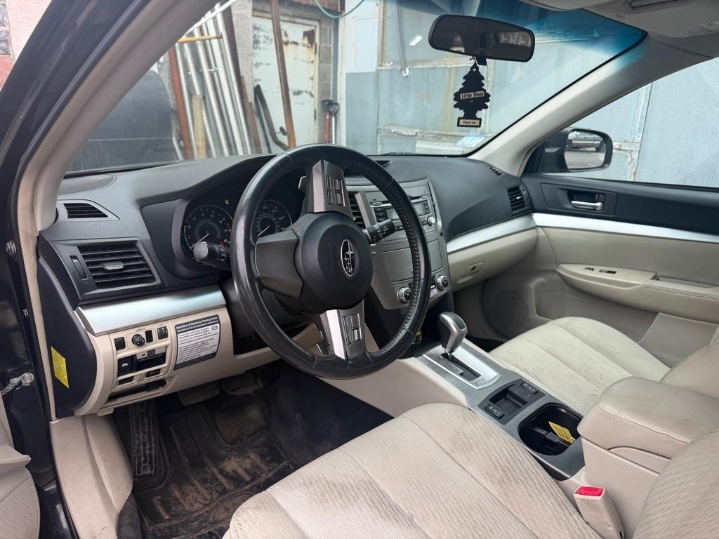 Subaru Outback 2.5i Premium 2010