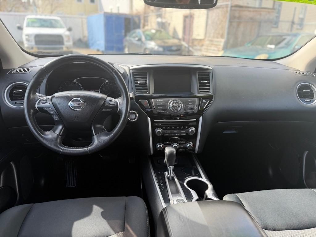 Nissan Pathfinder S 4WD 2019