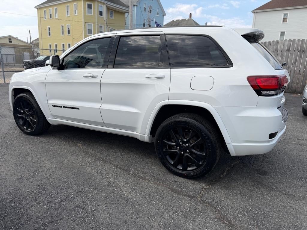 Jeep Grand Cherokee Laredo 4WD 2018