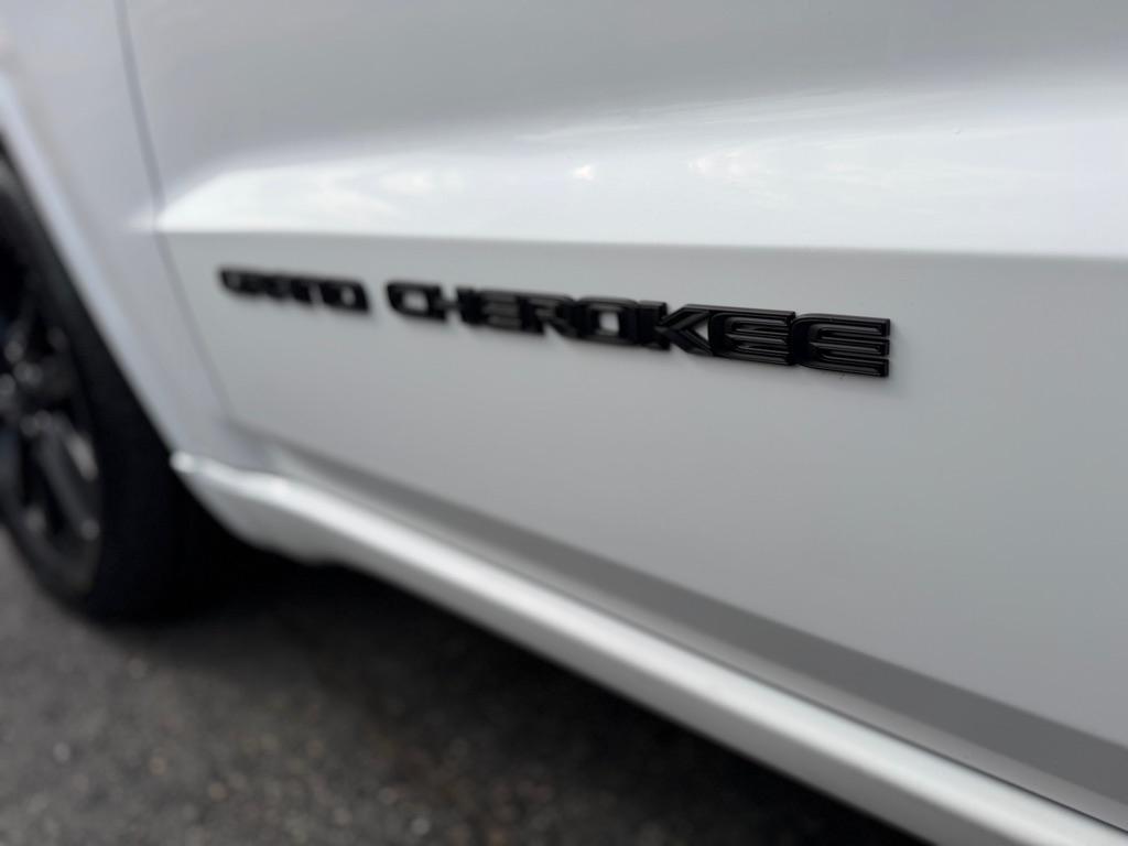 Jeep Grand Cherokee Laredo 4WD 2018