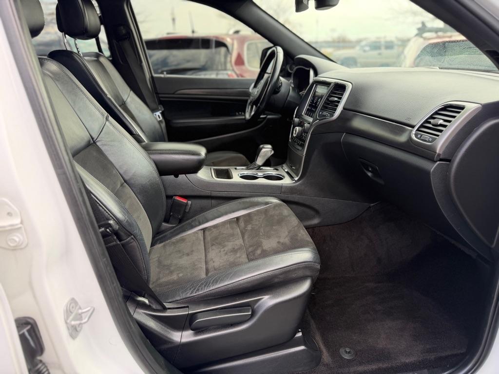 Jeep Grand Cherokee Laredo 4WD 2018