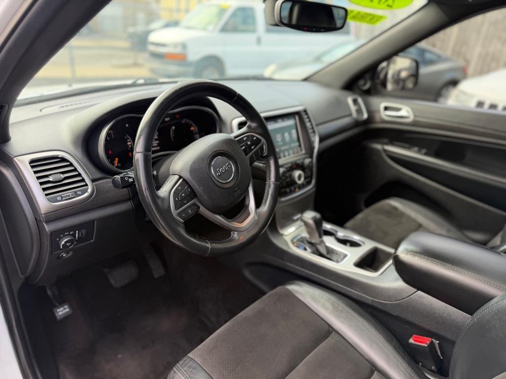 Jeep Grand Cherokee Laredo 4WD 2018