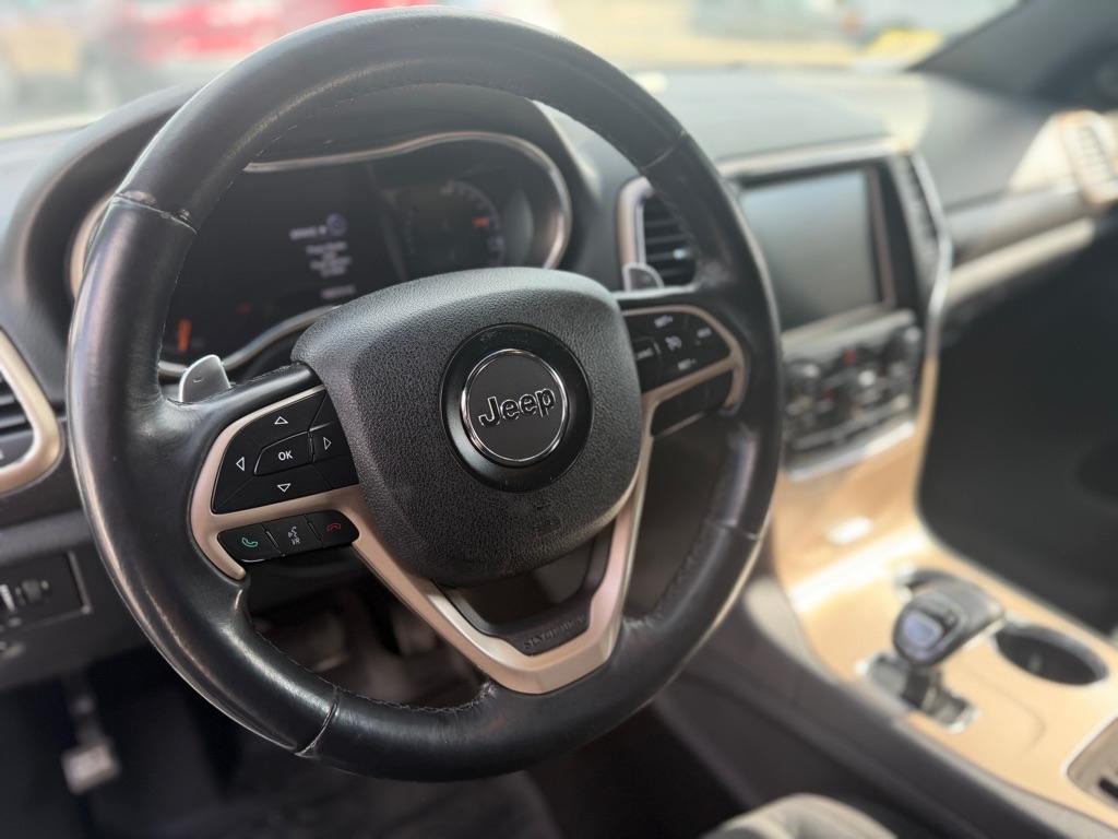 Jeep Grand Cherokee Laredo 4WD 2015