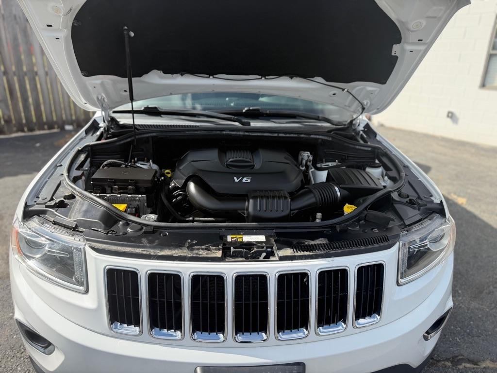 Jeep Grand Cherokee Laredo 4WD 2015