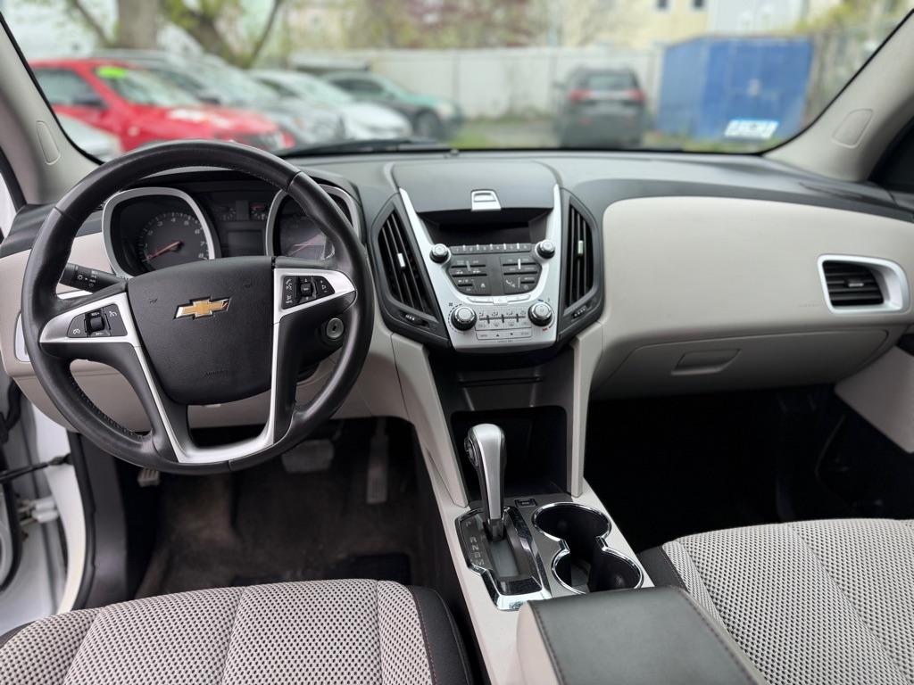 Chevrolet Equinox 1LT 2WD 2011