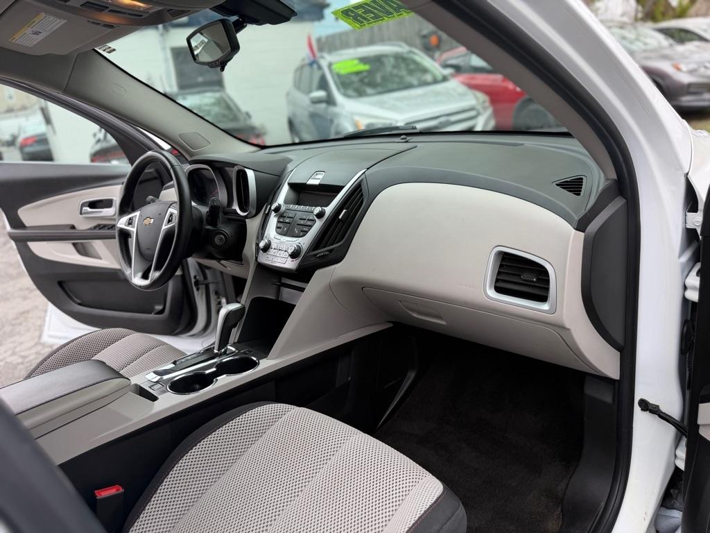 Chevrolet Equinox 1LT 2WD 2011