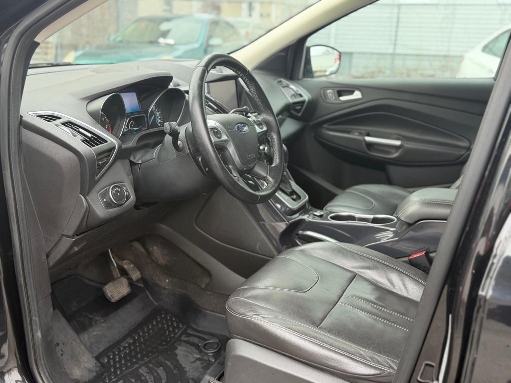 Ford Escape Titanium 4WD 2013