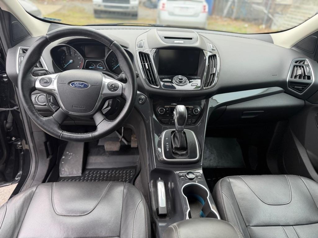 Ford Escape Titanium 4WD 2013