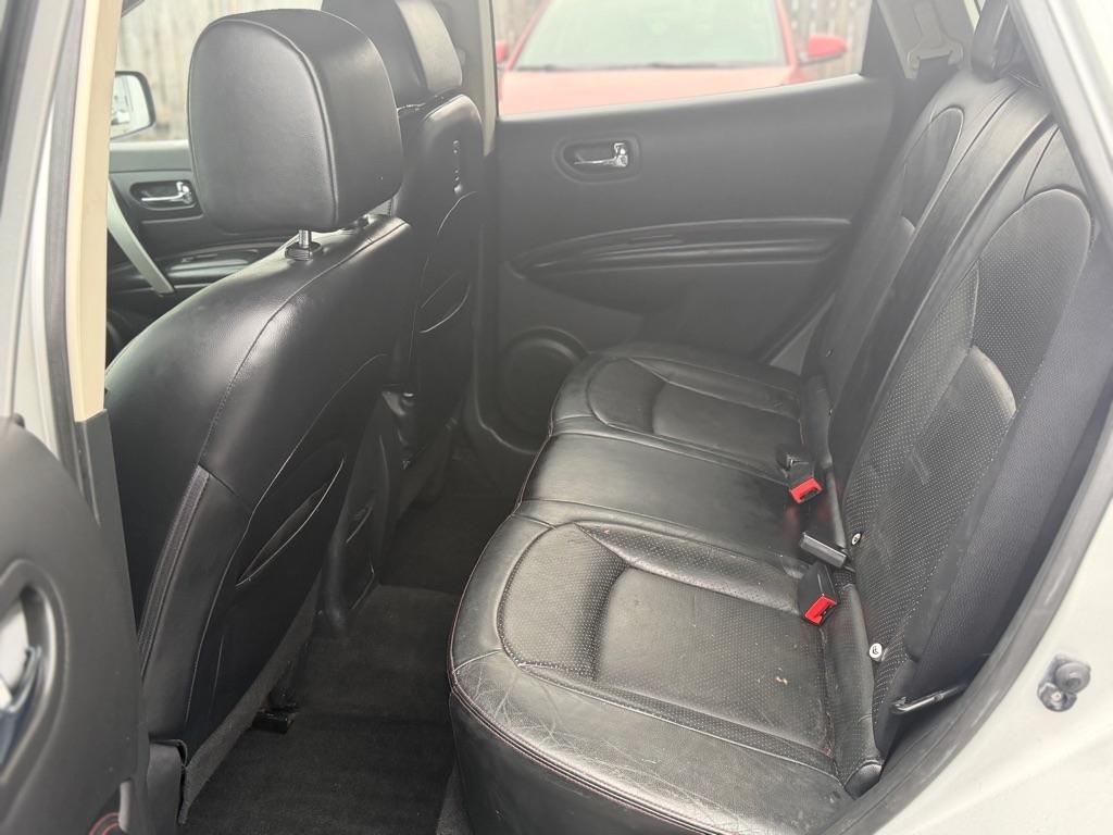 Nissan Rogue S AWD 2012