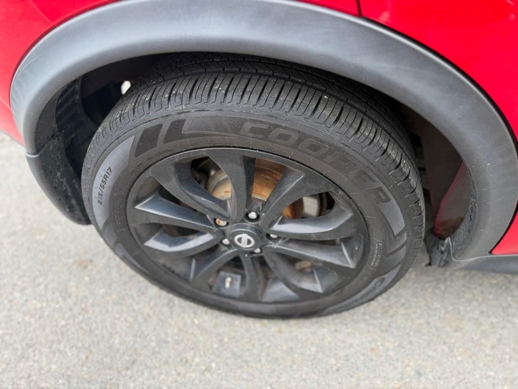 Nissan Juke S AWD 2014