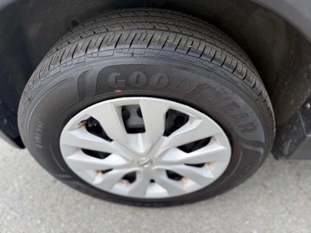 Nissan Rogue S AWD 2016