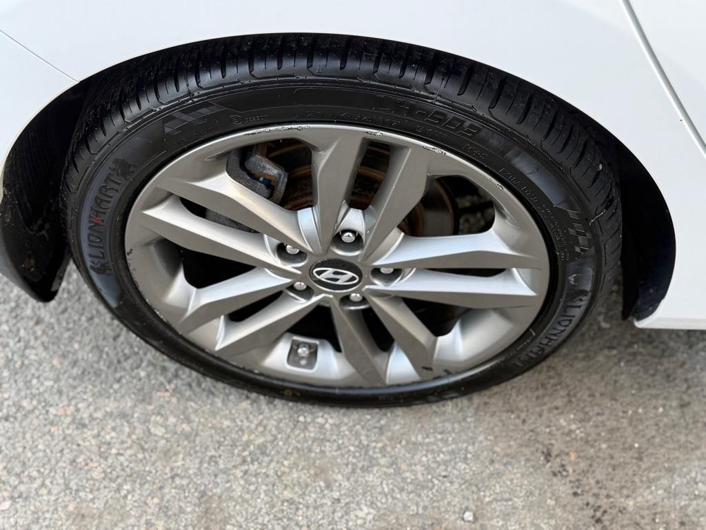 Hyundai Elantra GT A/T 2016