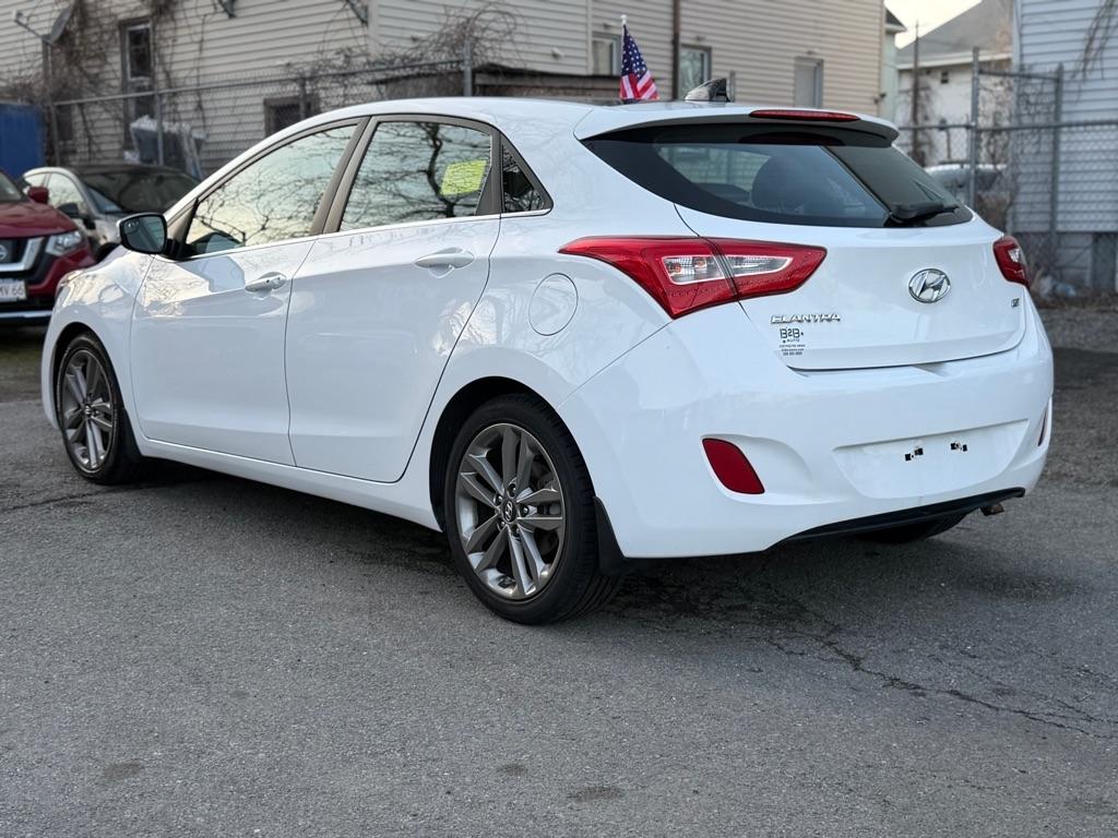 Hyundai Elantra GT A/T 2016