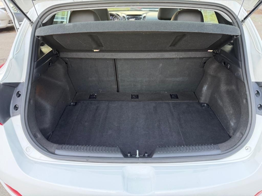 Hyundai Elantra GT A/T 2016