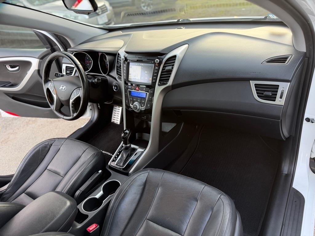 Hyundai Elantra GT A/T 2016