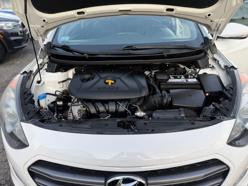 Hyundai Elantra GT A/T 2016