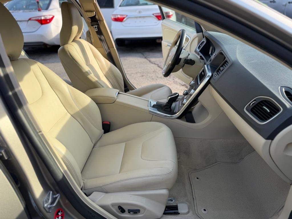 Volvo S60 2.5 Premier 4WD 2015