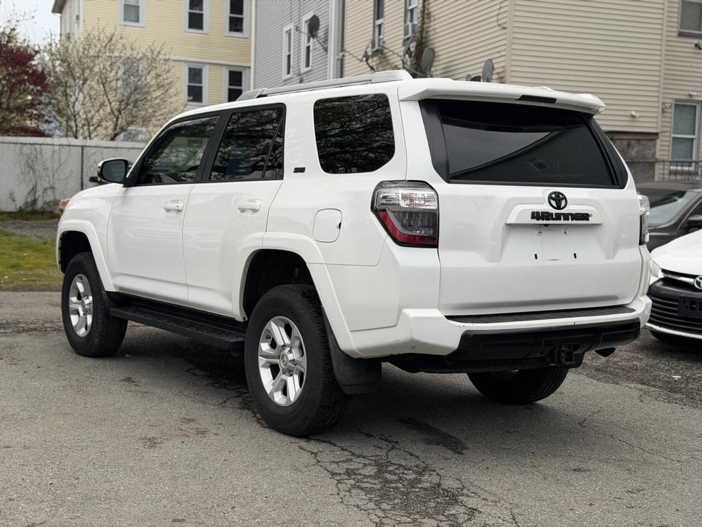 Toyota 4Runner SR5 4WD 2016