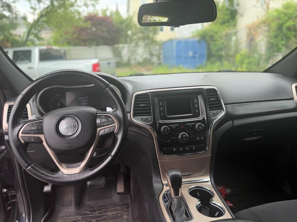 Jeep Grand Cherokee Laredo 4WD 2016